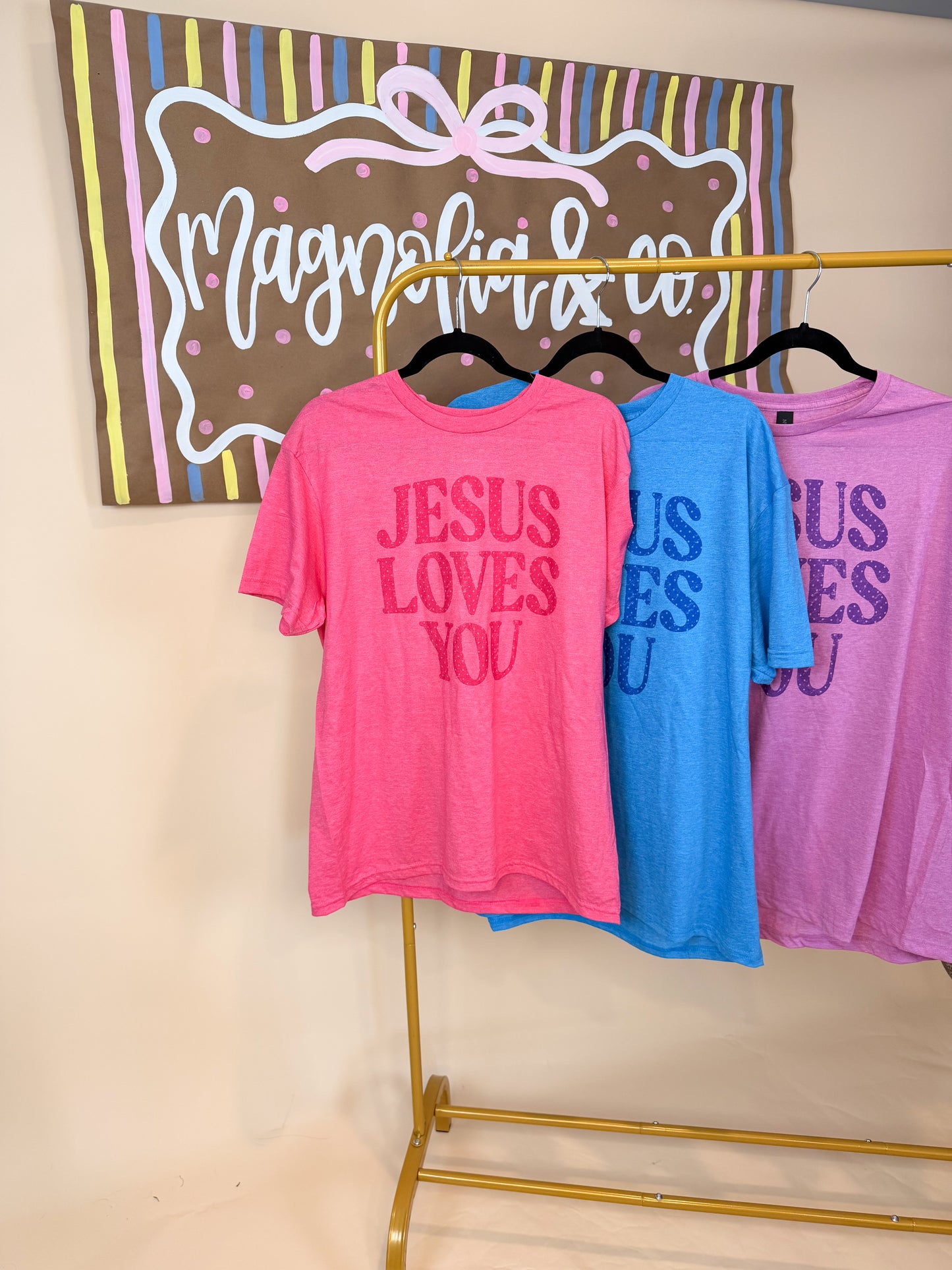 Jesus loves you summer tee